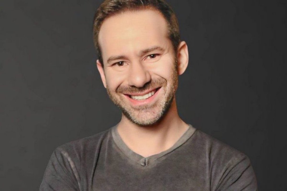 Türkiye’de OnlyFans’s ağır darbe vurulmuştu. 

- Gençleri kolay yoldan para kazanmak vaadiyle ahlaksızlığa sürükleyen OnlyFans'in sahibi Leonid Radvinsky'in yahudi olduğu öğrenildi. 

- OnlyFans’ın sahibi geçtiğimiz yıl İsrail lobisine 11 Milyar dolar bağışladı! 

- Hatta