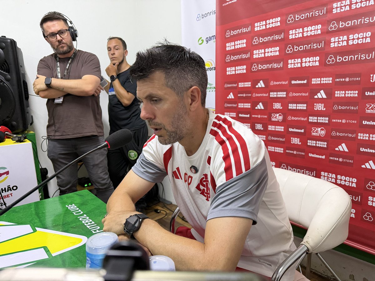 LucasCollar's tweet photo. Pezzolano: “Allex já está brigando por uma vaga no time titular” https://t.co/pXOQuo14Gd