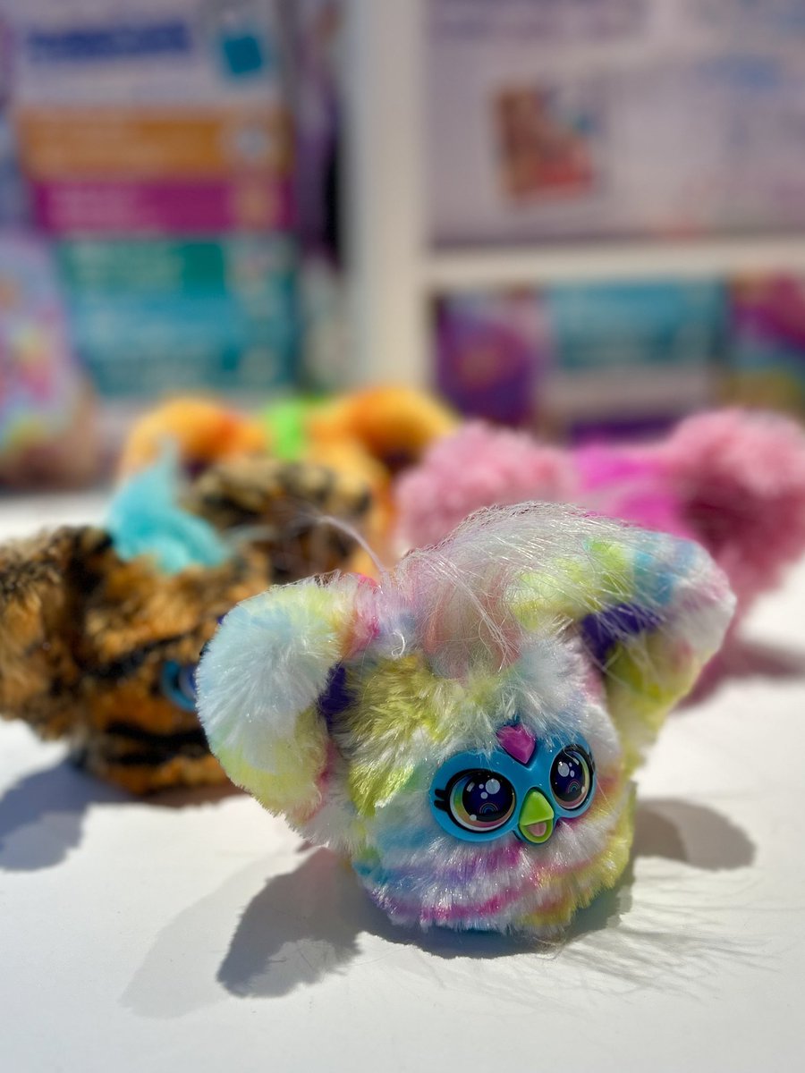 Hasbro_Store_JP's tweet image. 【#三井アウトレットパーク入間 店】

#ファービー には楽しい仲間がいっぱい😍

ファーブレッツをバッグにつけて一緒にお出かけ🛍️したり、
ファービーミニをお家に並べて飾ったり…✨

あなたのお気に入りの子をぜひ探しにきてみてくださいね🤩

#HasbroStore 
#ハズブロストア 
#Furby