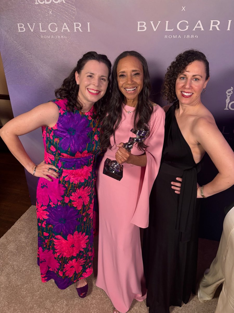 Whitney Anne Adams tweet media