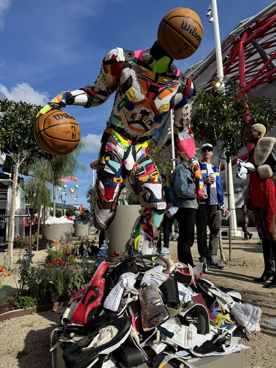 Not to brag but I made this out of every sneaker scrap I’ve saved from the 9 years I’ve been a designer and I got commissioned by the nba to make it, now it’s going to be on display at the nba headquarters 🏀🙏🏾❤️