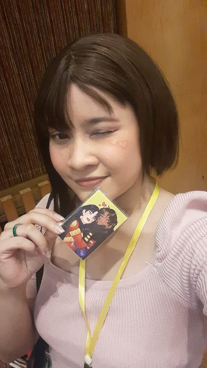 7117_hope's tweet photo. Met the cutest TimKon couple at CoCoMa4, my shaylaa🥹🥹
Tim: @etofvv
Kon-el: @ashentales 

Thank you for buying my merch as well❤️✨ https://t.co/HZudTHPODa