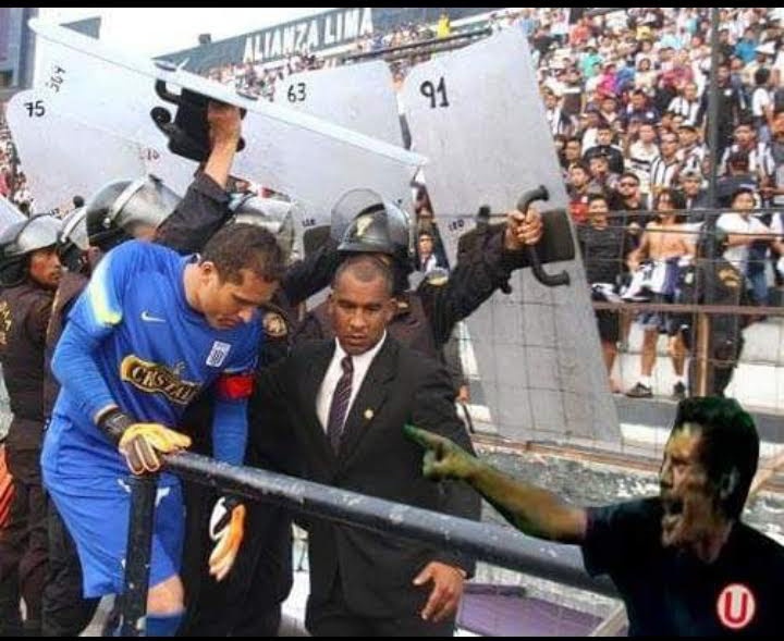 Felices 125 años de fracasos, descensos, tragedias...
Grande??? jajajaja, Grande tienes el orto CAPITÁN DEL DESCENSO Y LA CONCHATUMARE 💩