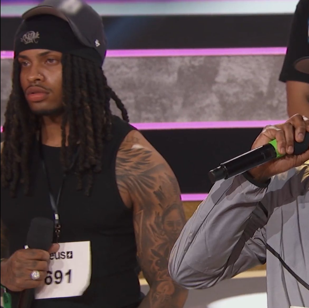 someone please fine his @ #needthat