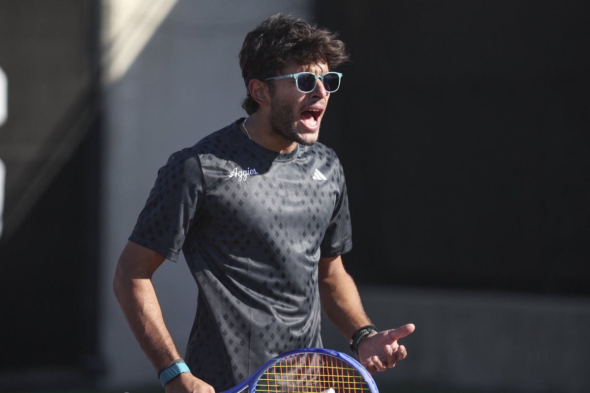 🤚 first sets for the Ags!

A&amp;M 1-0 UCSB

1⃣ Papamalamis ⬆️ 5-4
2⃣ Frusina ⬆️ 6-1, 1-2
3⃣ Montsi ⬆️ 6-3
4⃣ Mölder ⬆️ 6-2, 1-1
5️⃣ Tyagi ⬆️ 6-3, 0-2
6️⃣ Skrobarcek ⬆️ 6–1, 2-1

#GigEm | #AggieMT