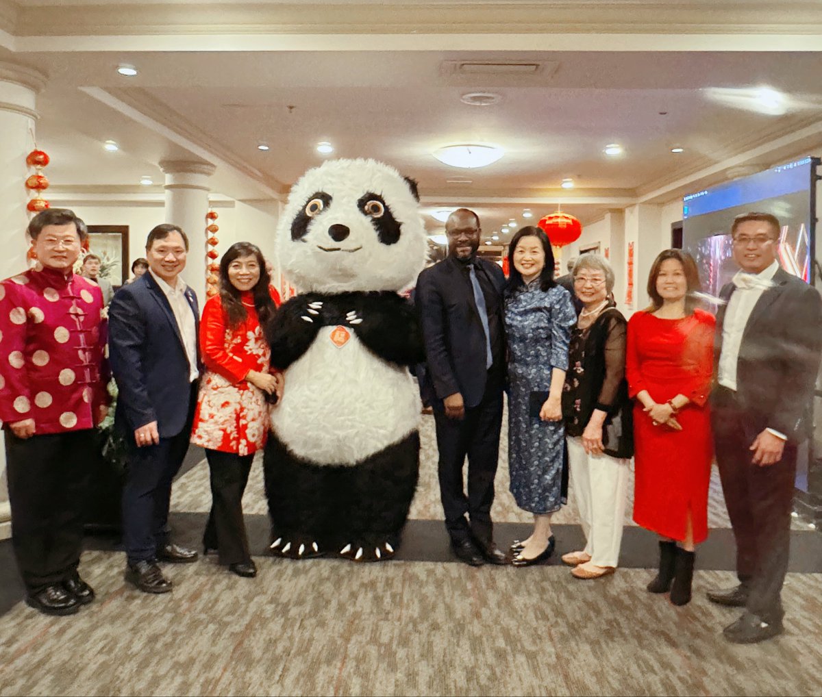 KayceeMaduYEG's tweet photo. It was great to join the wonderful Chinese community and friends for the Spring Festival Reception to herald the Chinese Lunar New Year - the Year of the Horse.

It was great to catch up with the great Mayor Mandel, Mayor William Choy of Stony Plain and some of my former colleagues. 

My best wishes to everyone celebrating and may the Year of the Horse provide you and your loved ones with strength, vitality, determination and absolute success.
