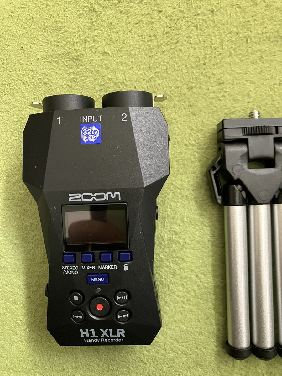 recently's new gear

くり小刀という笛の穴を
加工するものを近頃つかっていますが

ざくざく手をやりそうで
緊張感あります

お勉強太郎です

このレコーダー、手のひらサイズです

すごいなー