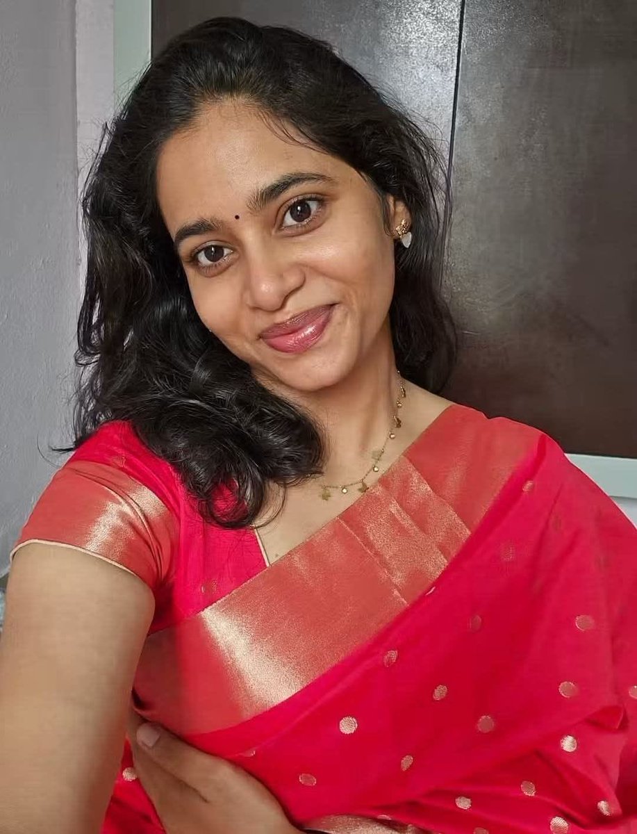 ilango6969's tweet photo. Shhhh homelya irukka face tha shhh ommala nalla naatu katta odambhu kaaringa shhhh unga veetula yaru apdi gaaji mundai shhhh🍆🍌👅👄🌸🥵💦💦 #cuckold #incest #pottachi #areaaunty #affairsex #momson #bisex #bilicking #bisucking #hotaunty #thoppulveriyan #auntyveriyan #actresshot https://t.co/7Dz1LIJ2WF
