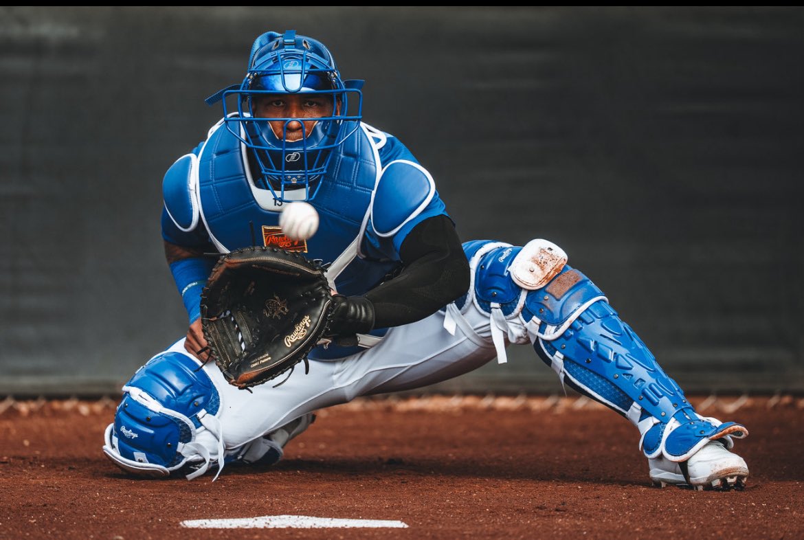 Salvador Pérez va para su campaña número 1️⃣5️⃣
El Capitan: 🇻🇪💛💙❤️🇻🇪
❇️9 All Start game
❇️MVP serie mundial 2015
❇️2 Veces Receptor del año (2020-21)
❇️5 Guantes de oro
❇️5 Bates de plata 
❇️301 HR en su carrera 
❇️Líder HR - CI (2021)
❇️5 veces catcher líder en  asistencia