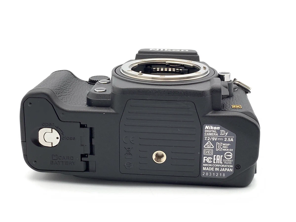 Nikon Df ボディ 実用品 オマケ多数 カメラのキタムラ【公式】 on X: 