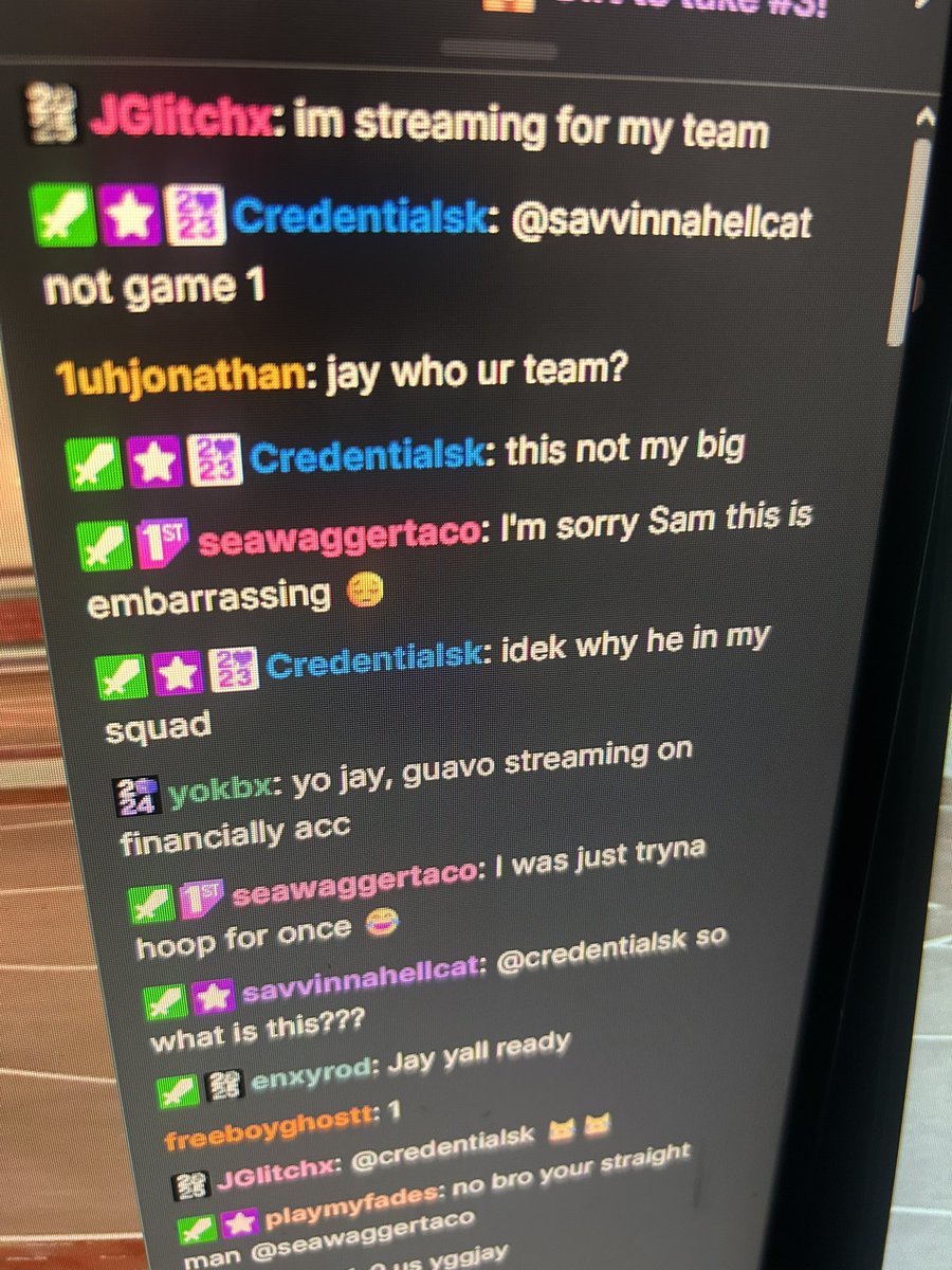 Toxsinss tweet media