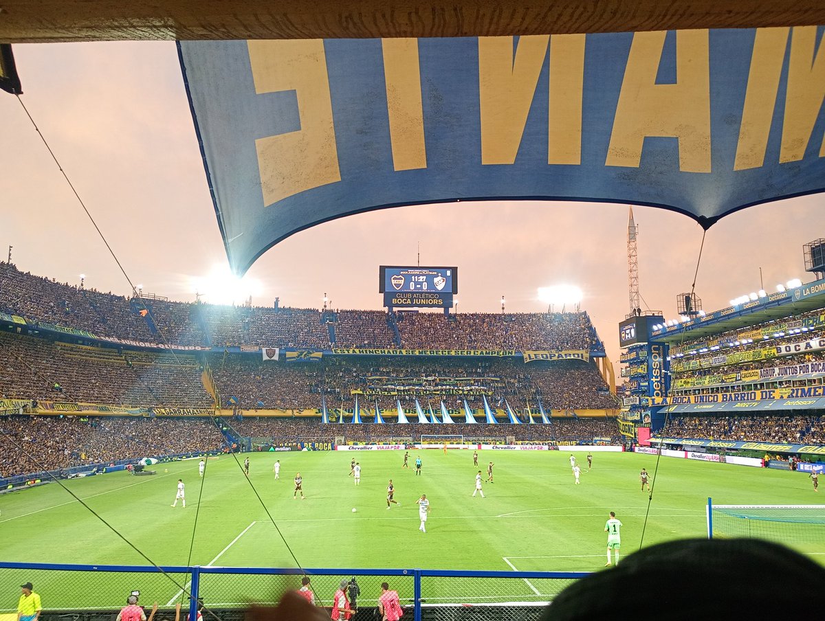 dmkok873's tweet photo. 💙💛💙 https://t.co/zjYqCJTH7Z