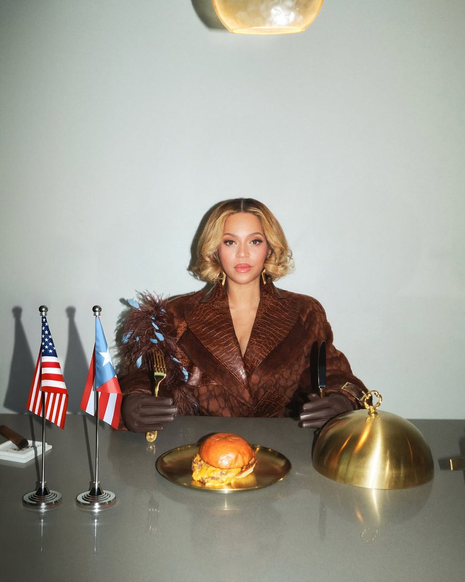 BeyonceHiveNews's tweet image. Beyoncé via Instagram