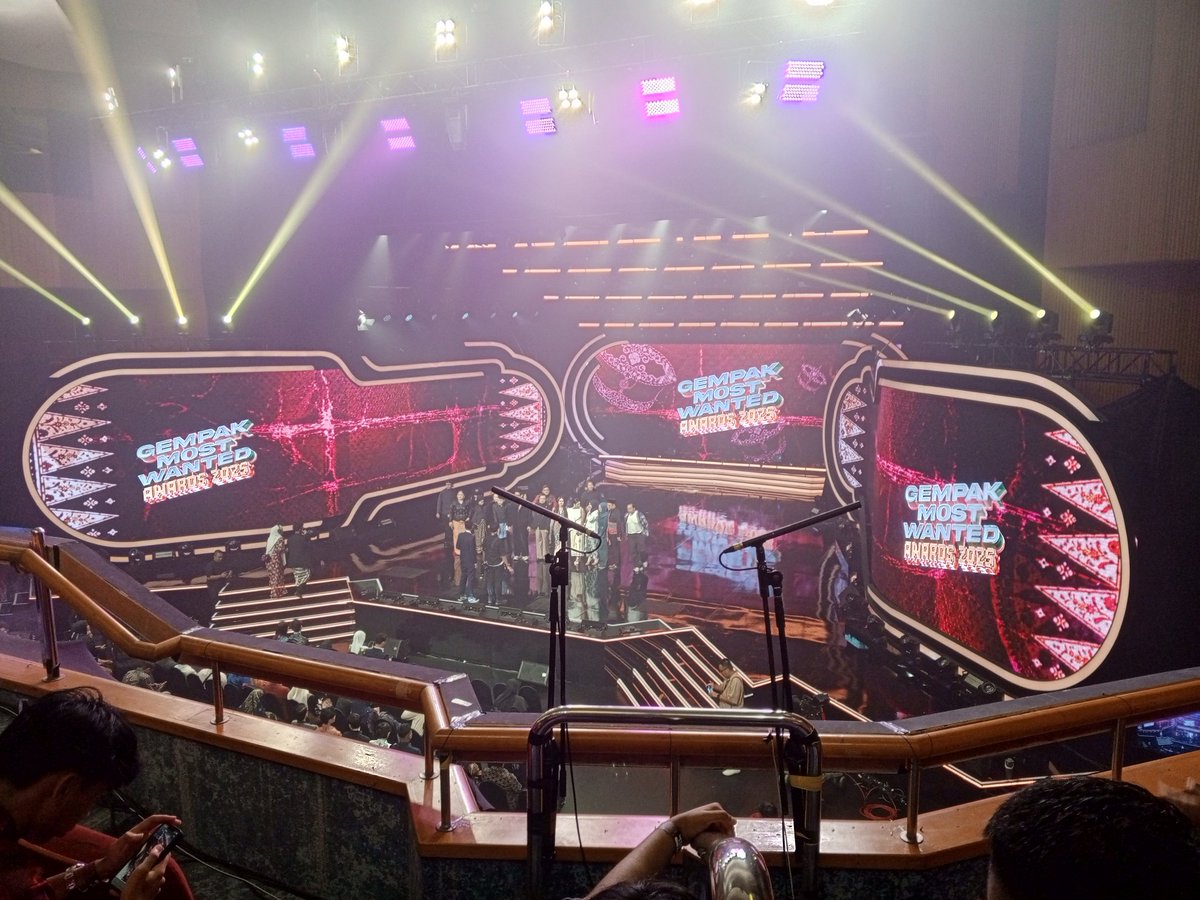 ABGSHAHRULLL111111 tweet media