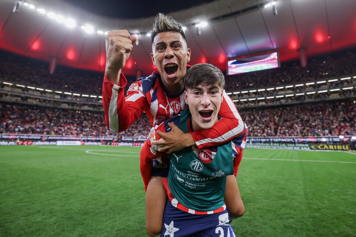 J6 #Clausura2026: #Chivas ganó el #Clásico, #Gallos cayó 3-0, #CruzAzul es sublíder y Joao Pedro manda en goleo. ¿Qué resultado te sorprendió más? 💬 

qronistas.com/2026/02/jornad…