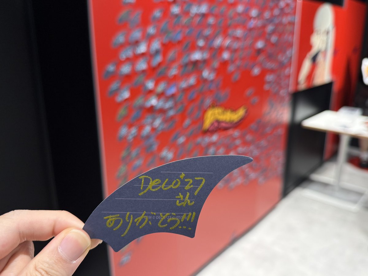 dashanwu's tweet photo. 翼になれ！！！

#DECO27 
#DECO27_EXHIBITION 
#初音ミク https://t.co/iYKZJg4uL1