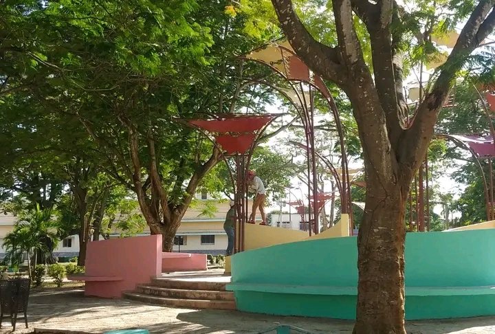 En #ProvinciaGranma el Parque del Amor de #Bayamo, regala armonía en el mes del Amor y la Amistad. #CubaEsAmor. <a href="/PartidoPCC/">Partido Comunista de Cuba</a> <a href="/AsambleaCuba/">Asamblea Nacional Cuba</a> <a href="/PresidenciaCuba/">Presidencia Cuba 🇨🇺</a> <a href="/GobiernoCuba/">Gobierno Cuba 🇨🇺</a> <a href="/GobiernoGranma/">GobiernoGranma</a> <a href="/YudelkisOrtizB/">Yudelkis Ortiz Barceló</a> <a href="/InesMChapman/">Inés María Chapman Waugh</a> <a href="/EduardoLopezL65/">Eduardo López Leyva</a>