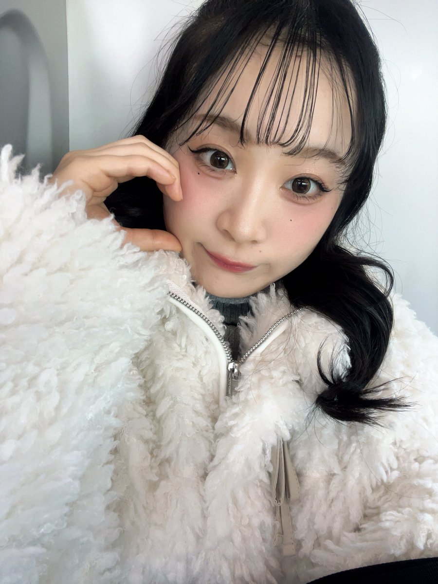 #おばドルゆみこ2026 🎫販売開始してます！
👻の次はヤンチャな女子高生⁉️
幽霊とは全然違う役柄で稽古が始まるのが楽しみ😊

幽霊が少しでもいいなと思ってくれた方、他のお芝居も見てみたいな👀と少しでも思って頂けた方がもしいらしたら…
是非応援お願い致します🥹

🎫
act-pit.com/events/view/?e…