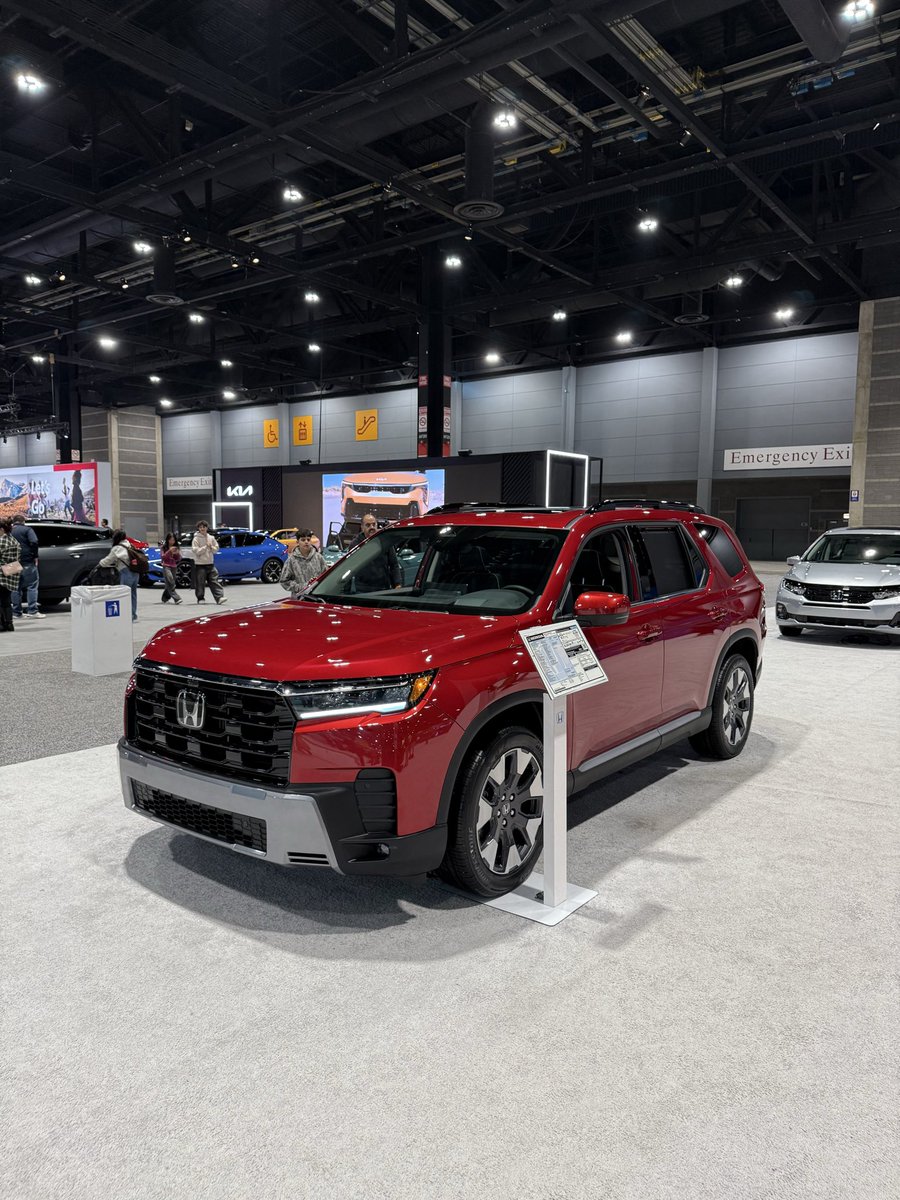 Chicago Auto Show tweet media