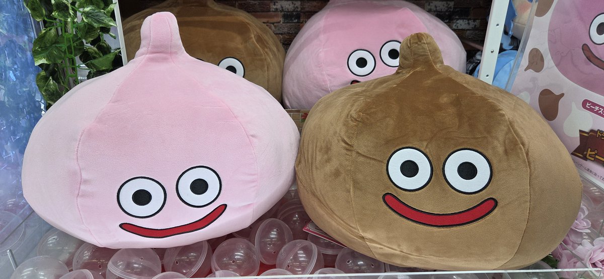 ドラクエ　ピーチスライムぬいぐるみ ドラゴンクエスト AM おおきなもっちりぬいぐるみ ピーチスライム