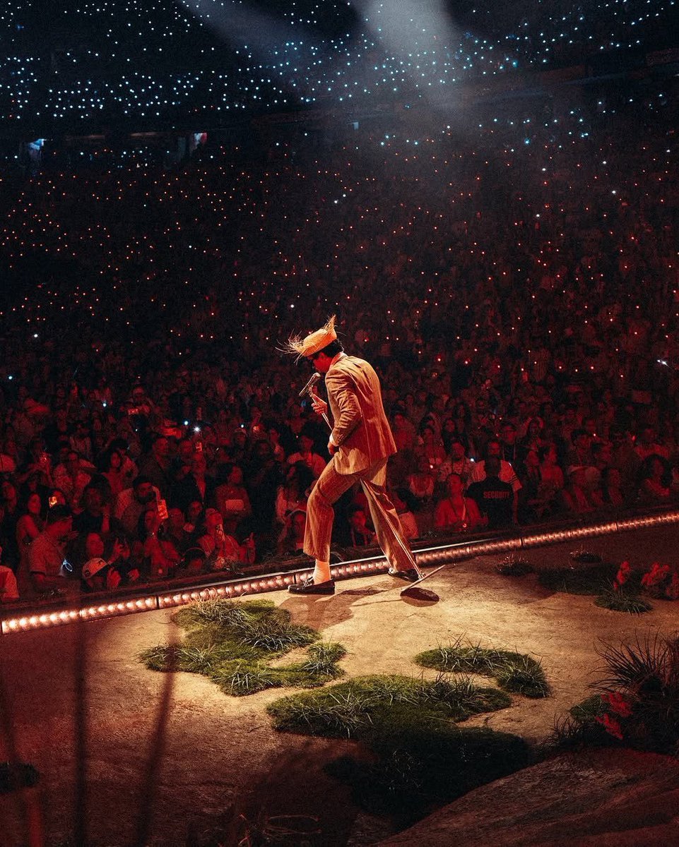 AccessBadBunny's tweet photo. 🚨 BRASIL, VOCÊ É O PRÓXIMO!

Bad Bunny’s next stop will be in São Paulo for the first time ever on February the 20th &amp; the 21st 🇧🇷 https://t.co/OS1J4OMms8