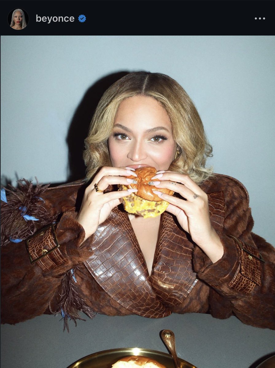 B7Album's tweet image. Is this Nicki shade