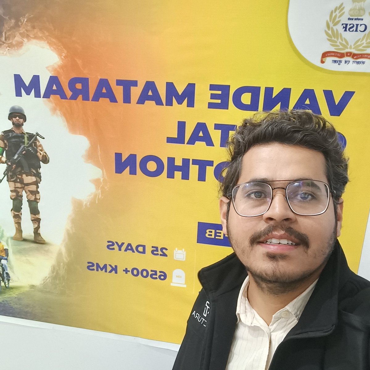 paramsaurabh's tweet photo. @CISFAirport  
Great support in check in at Delhi Airport Terminal 2. Lovely support by Sub-inspector Mohan Ram. 

Kudos to the team 👏 https://t.co/uSjRmbKMkq