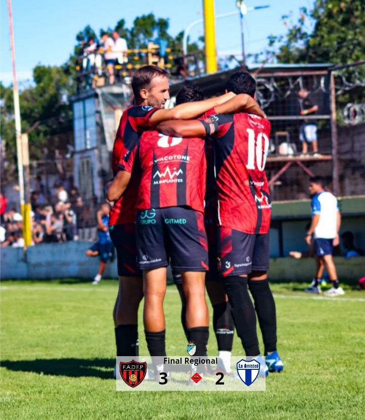 🔥 FADEP de FEDERAL A 🔥

Tras el triunfo polémico del elenco mendocino por 3-2 sobre La Amistad de Cipolletti.

Fadep se llevó el cupo para jugar el Federal A el próximo certamen.

📷 Gentileza 

#FinalRegional #Ascenso #TiempoAdicional