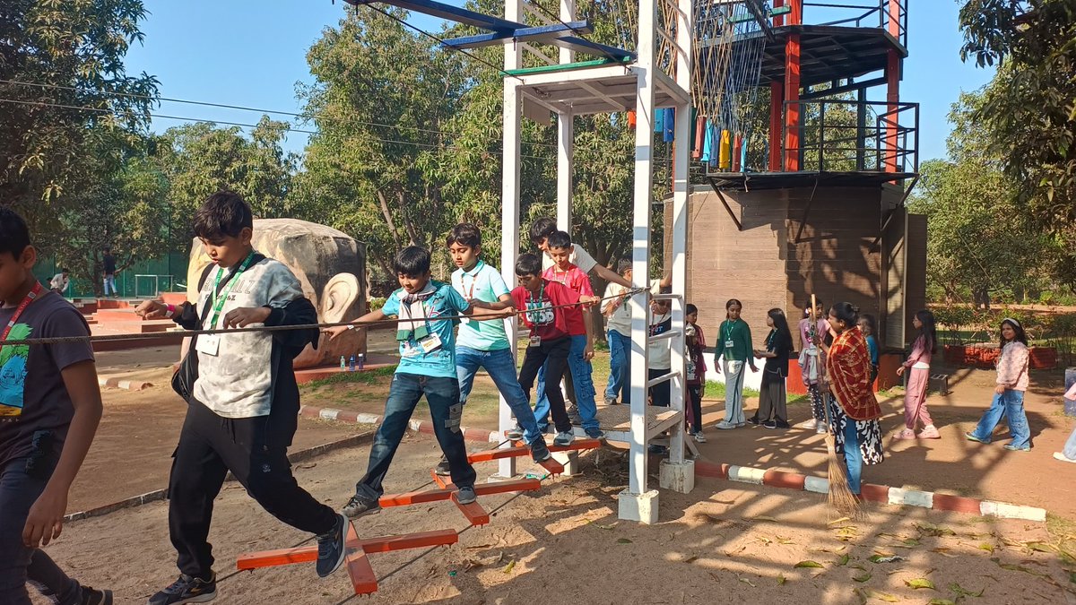 Delhi Public School tweet media