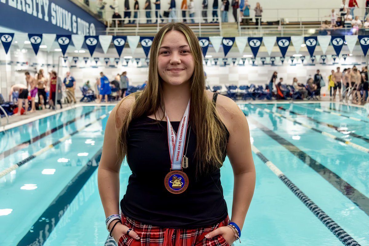 JasonKling2's tweet photo. Congrats Anali. She did well in the IM and Backstroke at the State 3A Swim Championship this past weekend. She cut 4.63 seconds in the IM and 0.94 seconds in the Backstroke. She earned a little State hardware! She had a great season and improved a lot this year. Good job Anali! https://t.co/jBZkqKgDQG