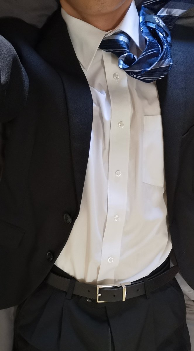 suitboihk tweet media