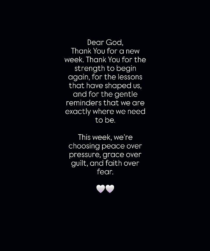 A blessed and productive new week ✨️. 
Good morning. Happy Monday. ❤️