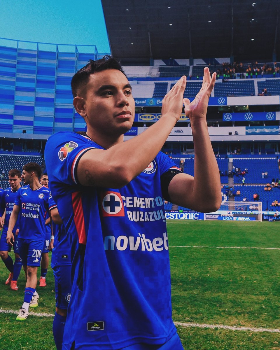 ¡EL CEREBRO QUE MUEVE A LA MÁQUINA! 🧠🚂

No busquen más, el ritmo del equipo pasa por los botines de Charly Rodríguez. El “motor” celeste está en su mejor momento y es el encargado de que todo fluya en el esquema de Larcamón. ⚽✨