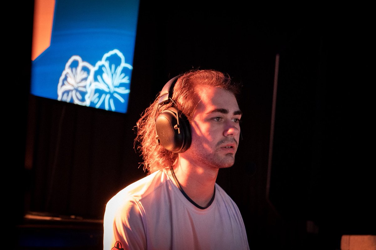 Cuse_Esports's tweet photo. Syracuse Rocket league bow out at top 4 after a tense semi-finals.
We enjoyed our time competing at the #hawaiiesportsinvitational, but weโll be back ๐
#hawaiiesportsinvitational #vantaesports #zippys #playvs https://t.co/Tx8IVxqJ6B