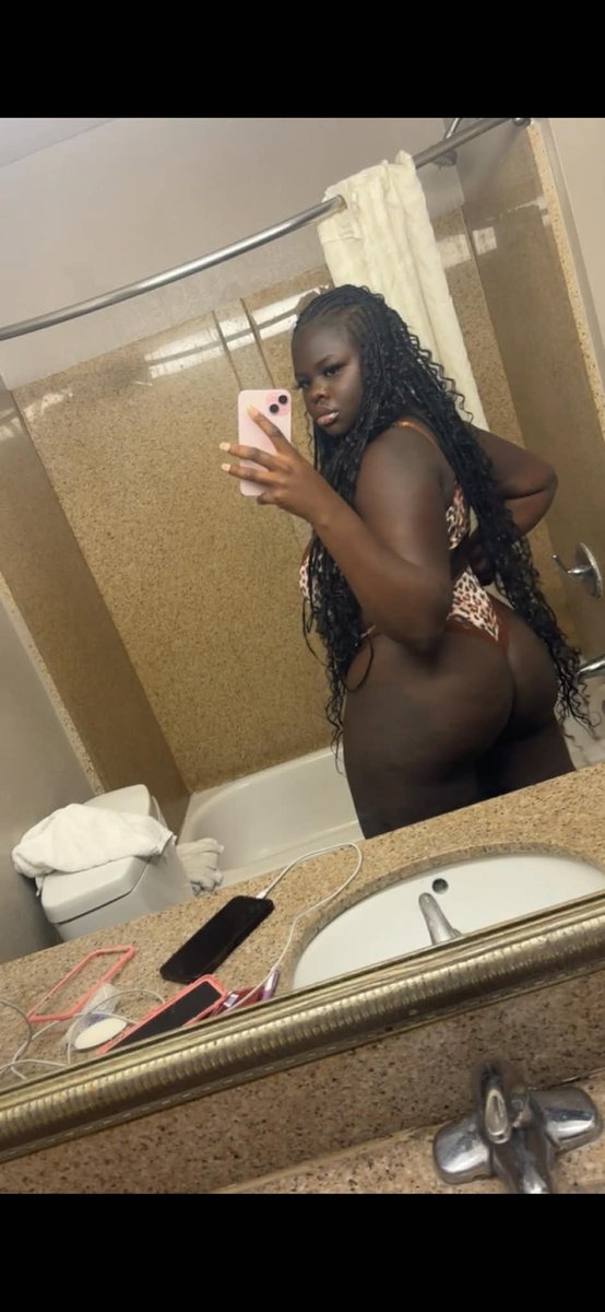 milk marie🥛🍫 tweet media