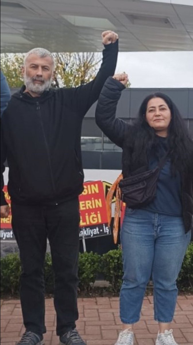 MİGROS’a karşı diz çökmeyen işçi sınıfına selam olsun.
#MigrosDepoİşçileriKazandı