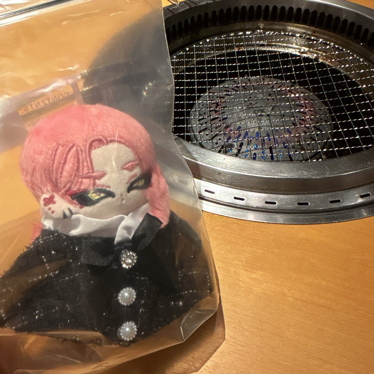 yoccolasan's tweet photo. 画像のぬいを落としてしまい探しております。
詳しいことは引用にて。引用ポストのRTにご協力ください🥲
こちらは焼肉にきてジップロック越しに眺めている姿です🥲
#ぬいぐるみ
#落とし物
#探してます
#岡崎市
#東岡崎 https://t.co/S9ME6TboAR