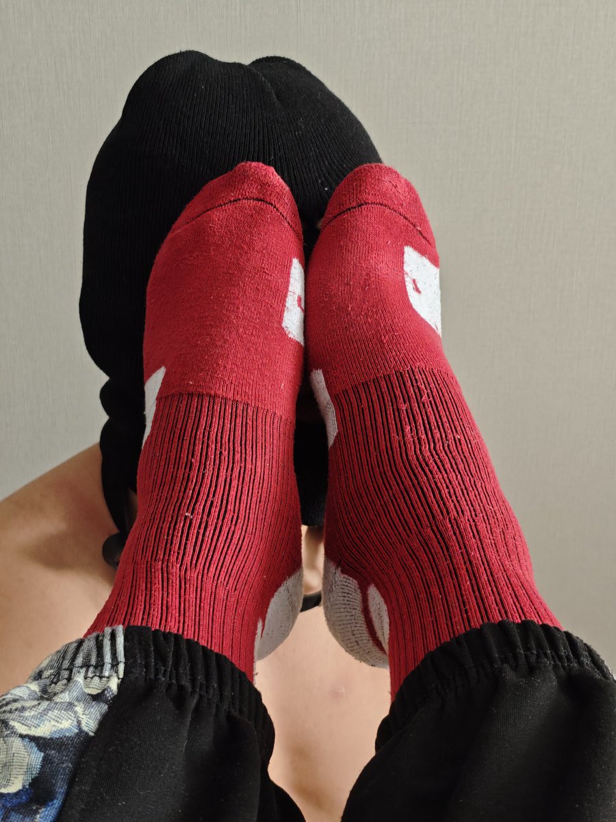 socksmasters1 tweet media