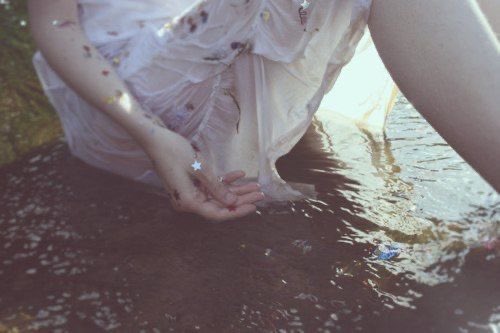 Laure (-12.70/15) tweet media