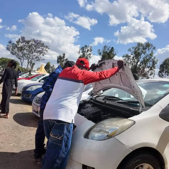KabaKenya's tweet image. From sleek rides to powerful SUVs, car lovers showed up and showed out. Great deals were made, connections built and engines roared all day long.
#carbazaar #carsdaily #carsonsale