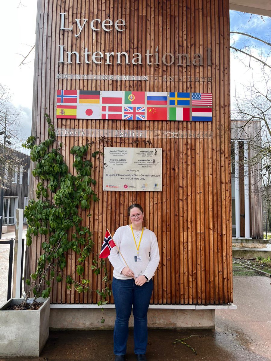 Vi takker praksiselev, Rebecca, for oppholdet i Norsk Seksjon, Lycée International. Rebecca er til vanlig elev på en ungdomsskole på Kongsberg og hadde sin arbeidsuke i seksjonen vår. Tusen takk for nå, Rebecca 🌷🌷🌷🇳🇴🇳🇴🇳🇴