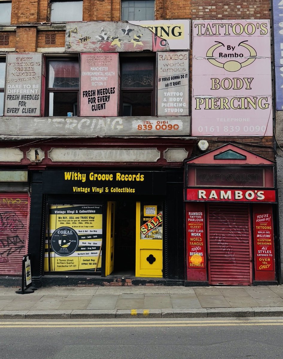 #Goodmorning .. just found this gem in Manchester 📸 #MondayMotivation