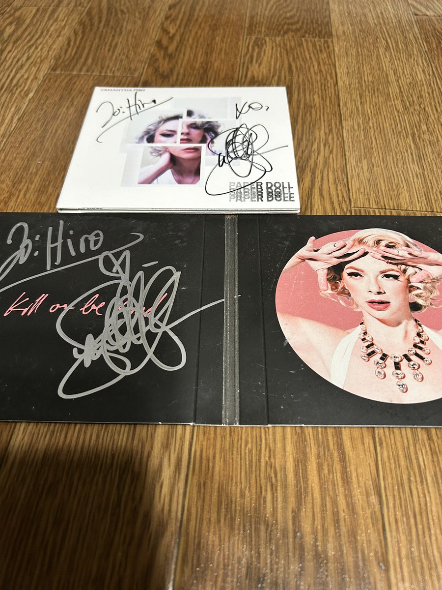 guitarhiro1007's tweet photo. 遅れ馳せながら、2/13、サマンサ・フィッシュのライブを観に、ブルーノート東京へ行ってきました！
前回のリベンジ公演でもあった、今回。
最高でした😊
サイン会にも参加して、大満足の夜でした🌉 https://t.co/Fe3SBC0YdM
