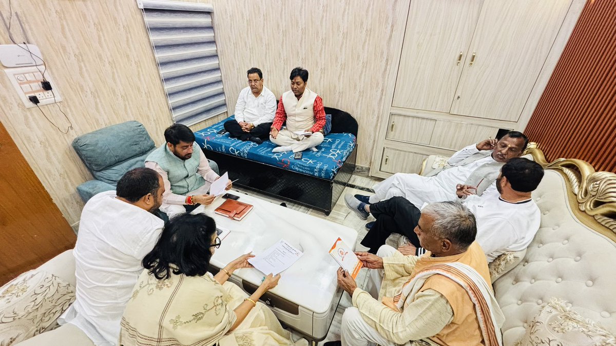 krishanpal_lala's tweet photo. आज पंडित दीनदयाल उपाध्याय प्रशिक्षण महाअभियान एवं आगामी संगठनात्मक कार्यक्रमों को सफल बनाने हेतु जिले के सम्मानित पदाधिकारियों के साथ विस्तृत कार्ययोजना बैठक की। https://t.co/TWIiS10TUI