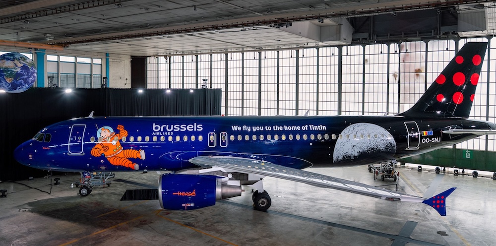 AeronewsGlobal's tweet photo. Brussels Airlines unveiled its latest Belgian Icon, a tribute to Tintin. The airline revealed its freshly painted Airbus A320 (OO‑SNJ), inspired by Hergé’s universe and the famous adventures on the Moon and in Space.

https://t.co/3FeezxoWPx https://t.co/dEV9yhtrjj