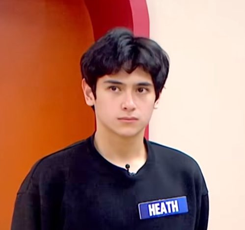 His eyes look so defeated here… I’m sure hindi nya pa napa process emotions nya from his loss and announcement. Tapos may bago nanaman syang iisipin

BBS HEATH