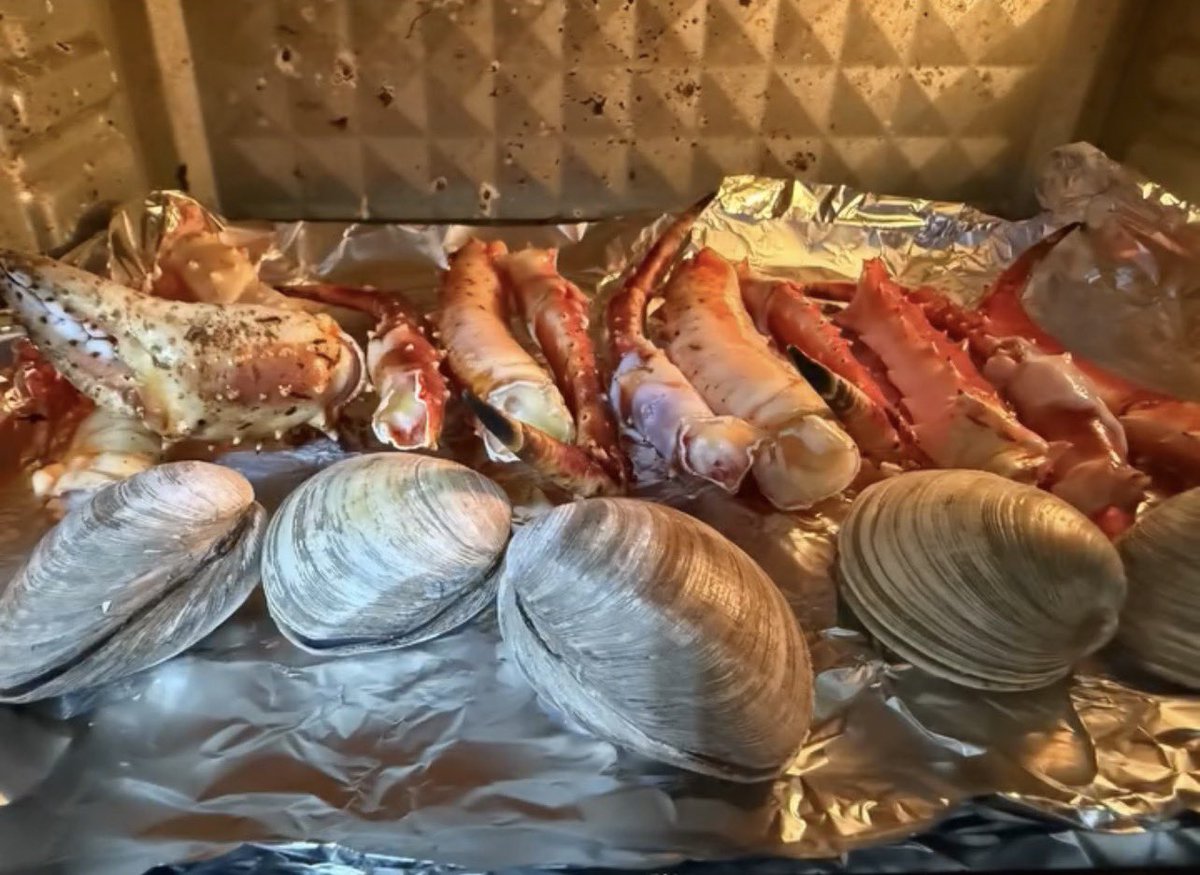 小白人 tweet media