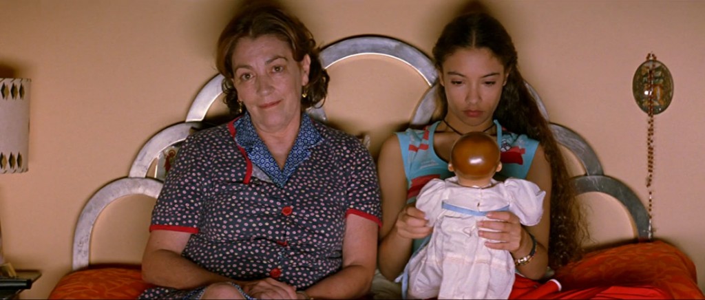 «Volver» es gran cine, cine de altura, como todo lo mejor de Almodóvar