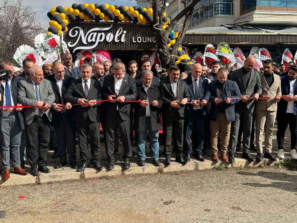 📍 ŞEHİTKAMİL

Şahinbey Belediye Meclis Üyemiz Sayın Arif Görgün’ün yakınlarının hizmete sunduğu Napoli Lounge Kafe’nin açılışına katıldık.

Yeni iş yerinin hayırlı olmasını diliyor, bol ve bereketli kazançlar temenni ediyorum.

<a href="/Akparti/">AK Parti</a> 
<a href="/AKPartiG_Antep/">AK Parti Gaziantep</a>