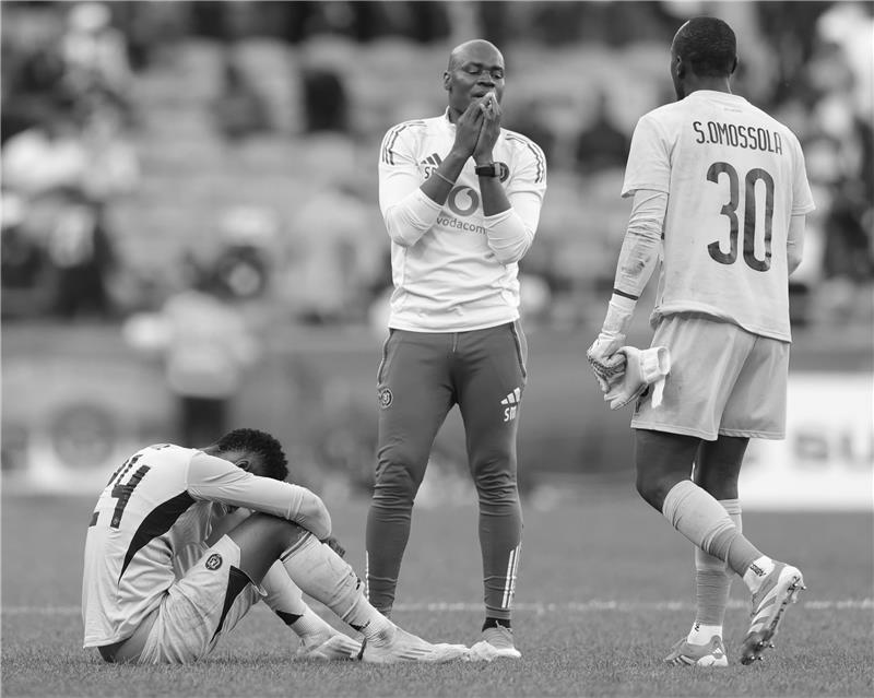 Betway_za's tweet image. Then there was one left from Mzanzi;

Mamelodi Sundowns ✅
Orlando Pirates ❌
Kaizer Chiefs ❌
Stellenbosch ❌

How far can Masandawana go in the CAF competition? 🔥